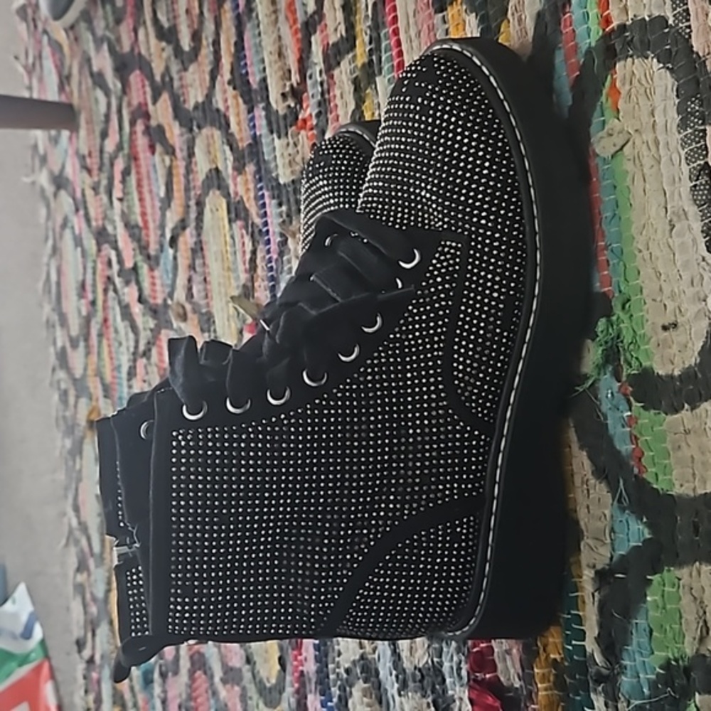 MADDEN NYC Studded Combat Boots Size 6